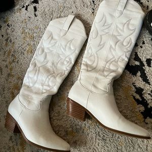 Princess Polly boots used